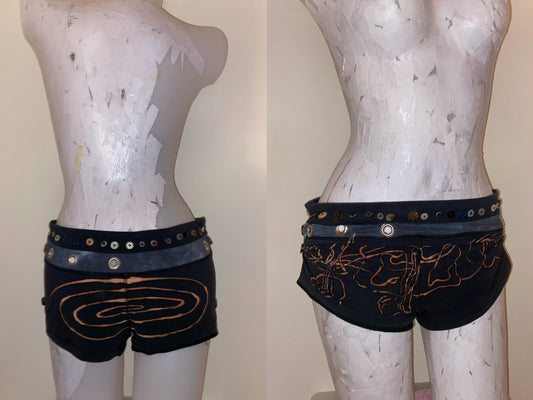 ?gluE shorts