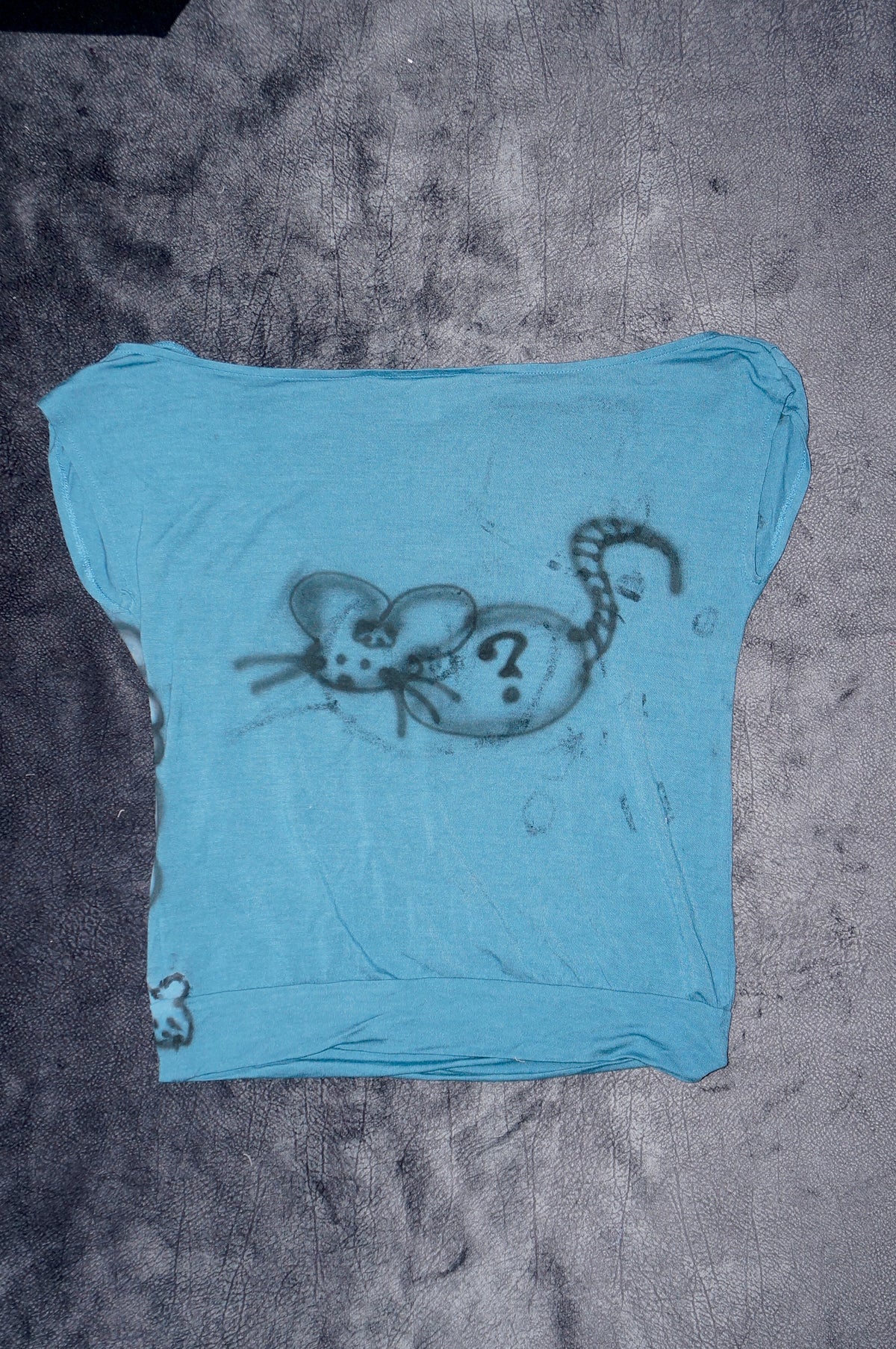 Sting tee